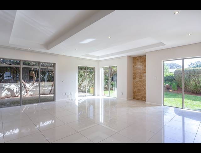 5 BEDROOM FREESTANDING TO LET IN STONEHURST MOUNTAIN ESTATE